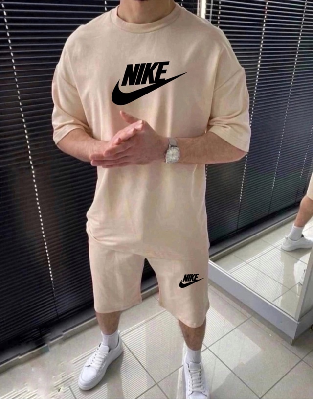 Спортивный костюм 22979763