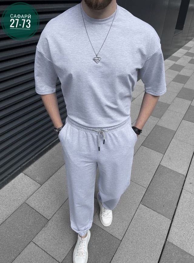 Спортивный костюм 22980760