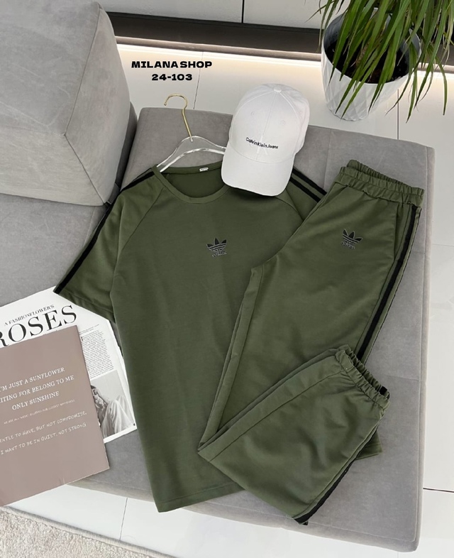 Спортивный костюм 22980022