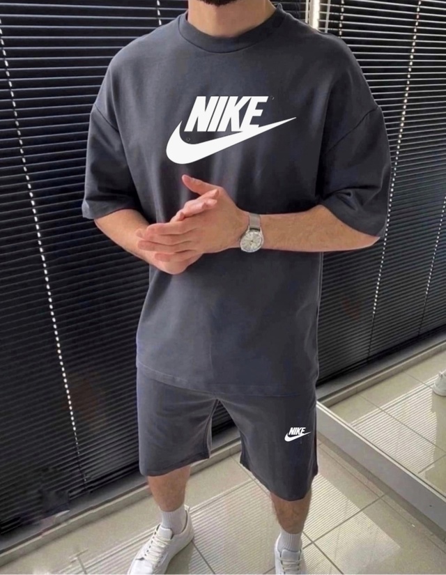 Спортивный костюм 22979764