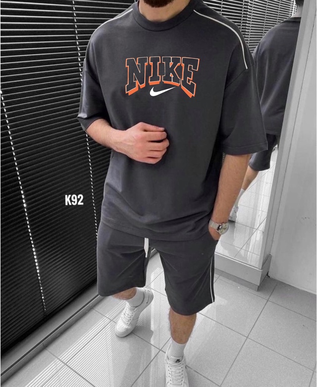 Спортивный костюм 22979868