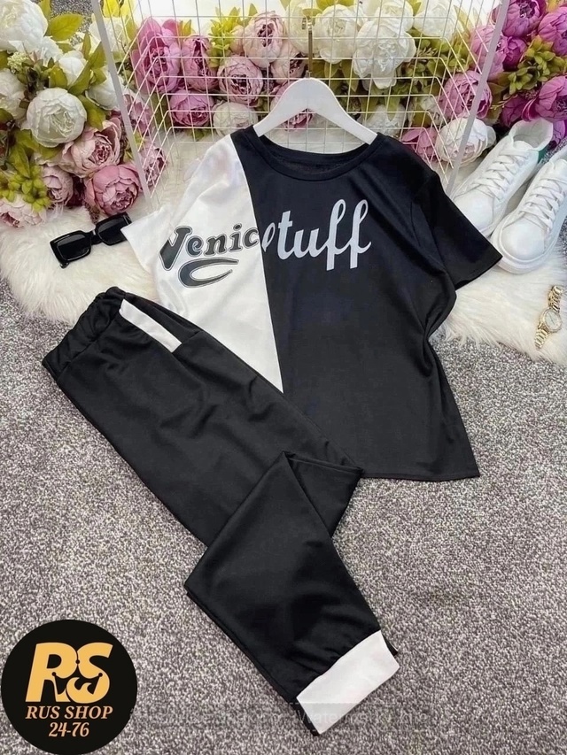 Спортивный костюм 22979556