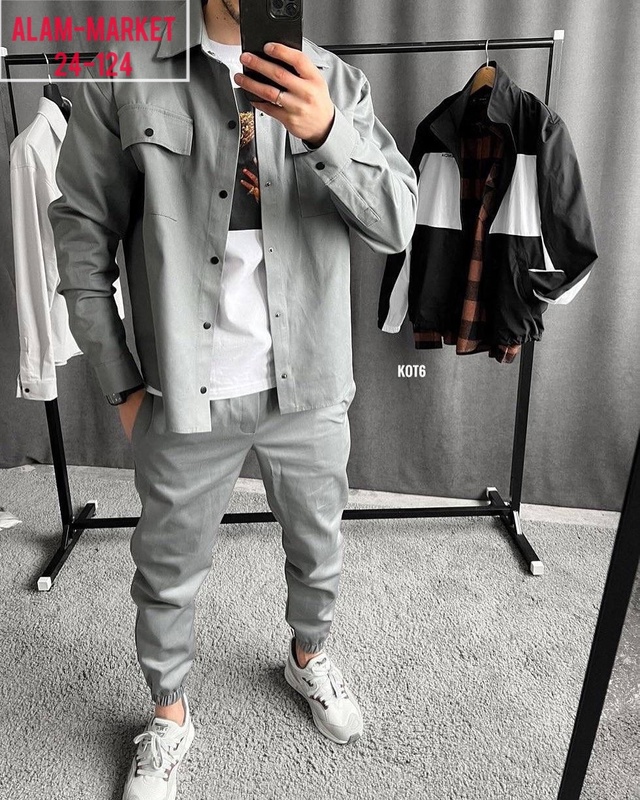 Спортивный костюм 22984872