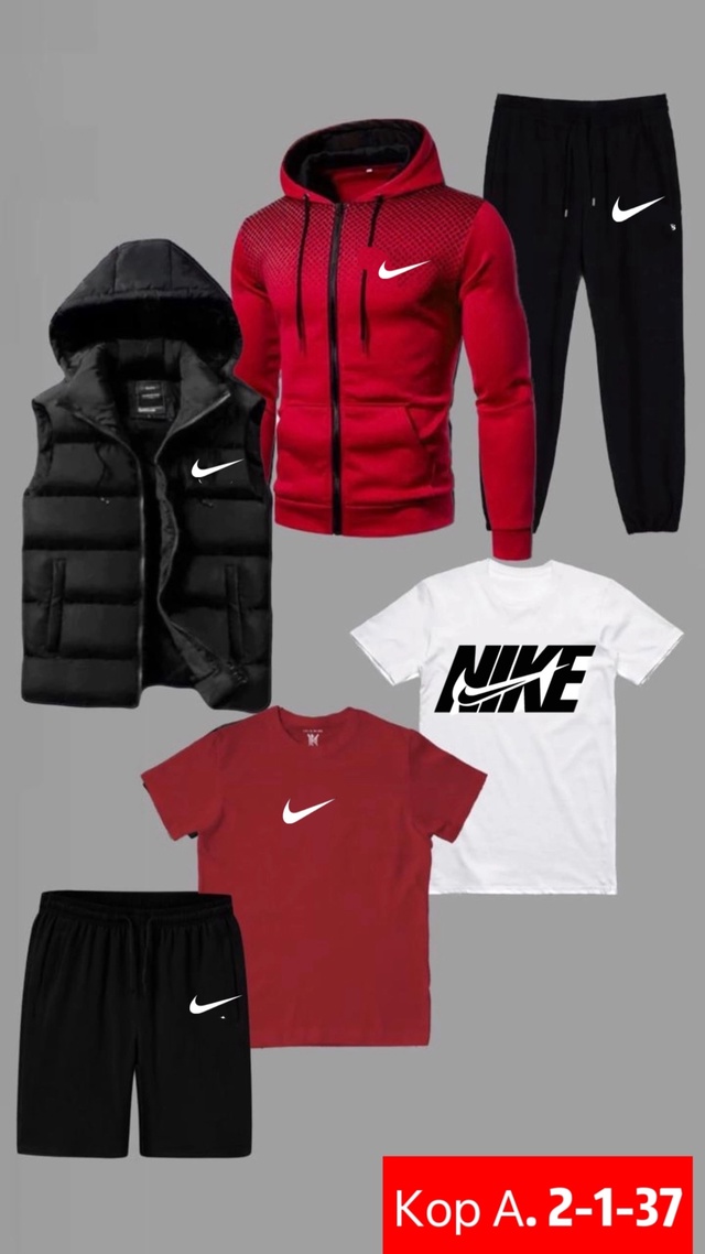 Спортивный костюм 22984399