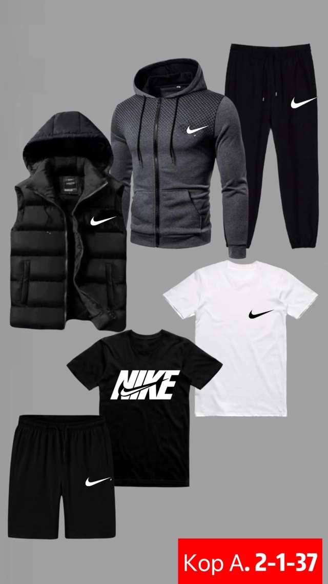 Спортивный костюм 22984399