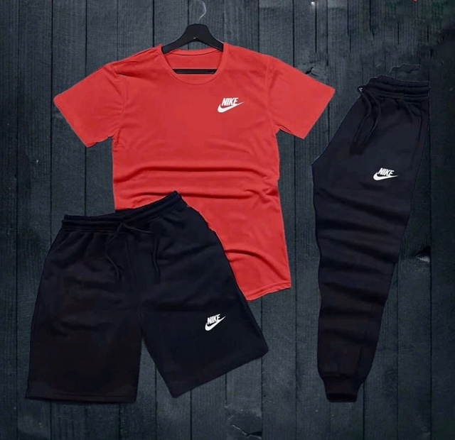 Спортивный костюм 22985594