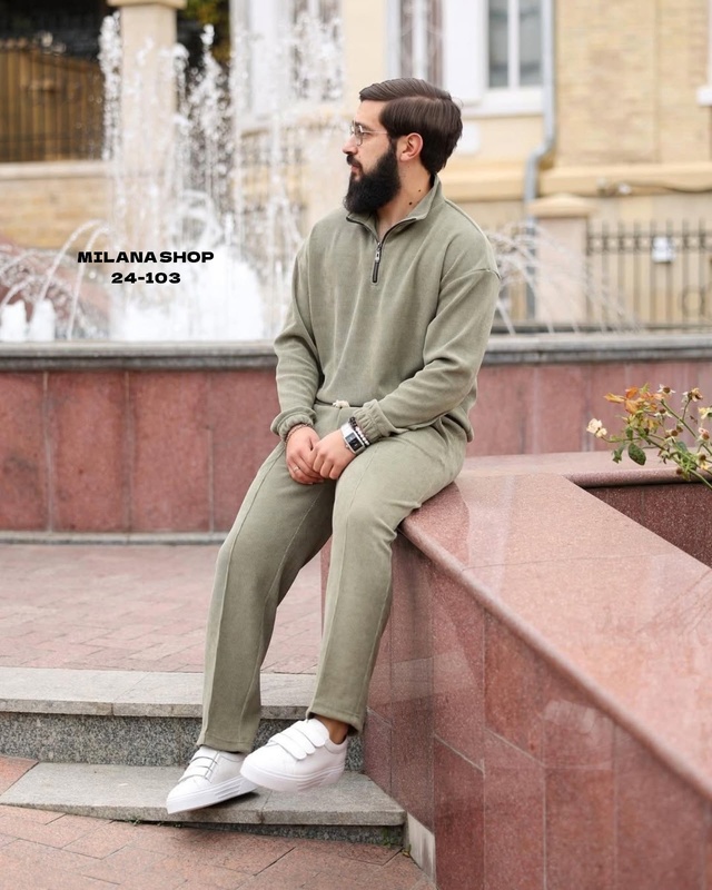 Спортивный костюм 22987931