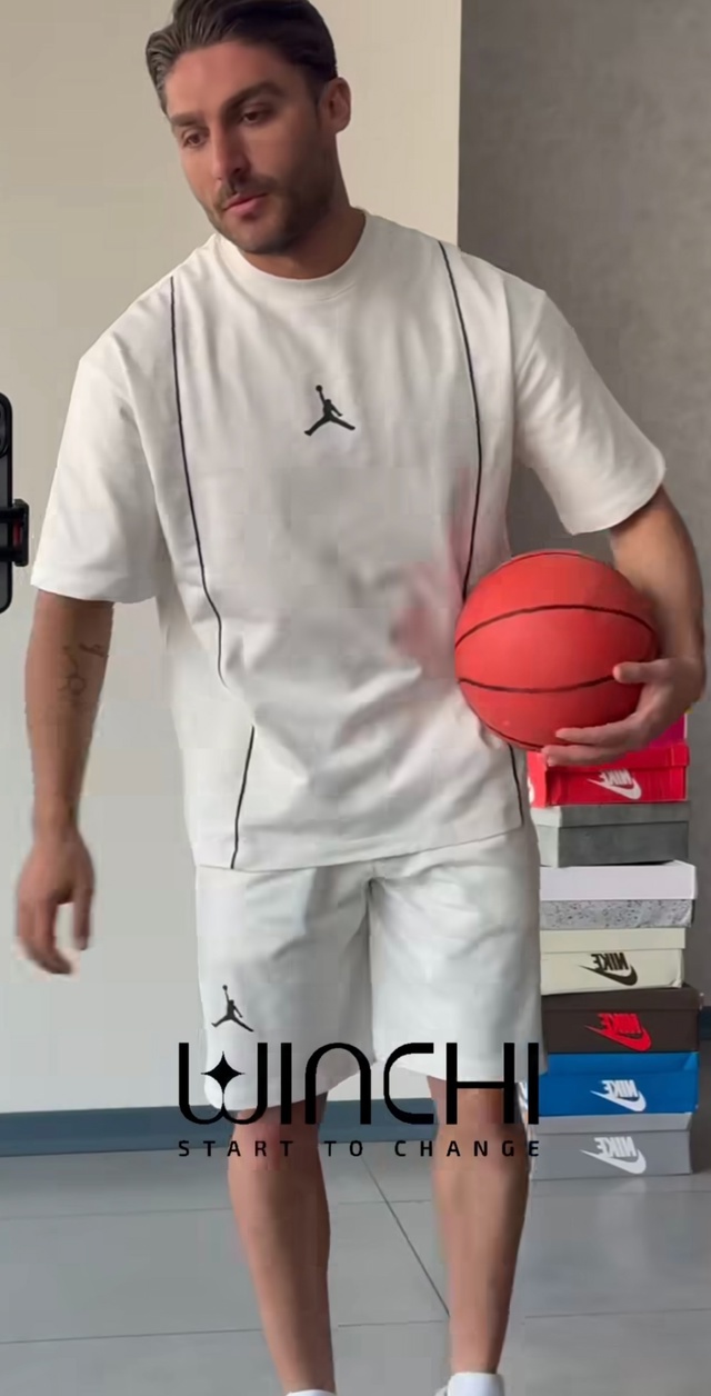 Спортивный костюм 22987785