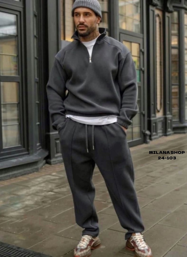 Спортивный костюм 22987931