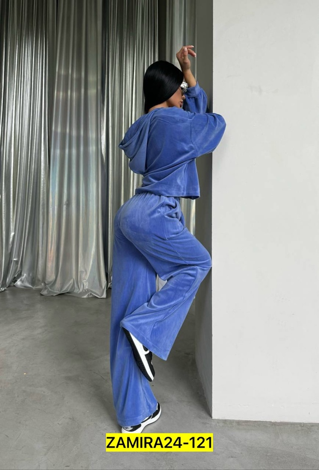 Спортивный костюм 22988803