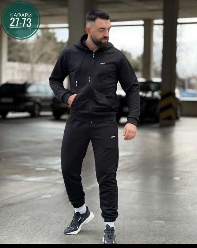 Спортивный костюм 22990602