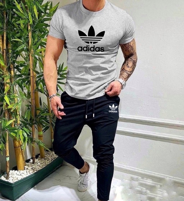 Спортивный костюм 22992833