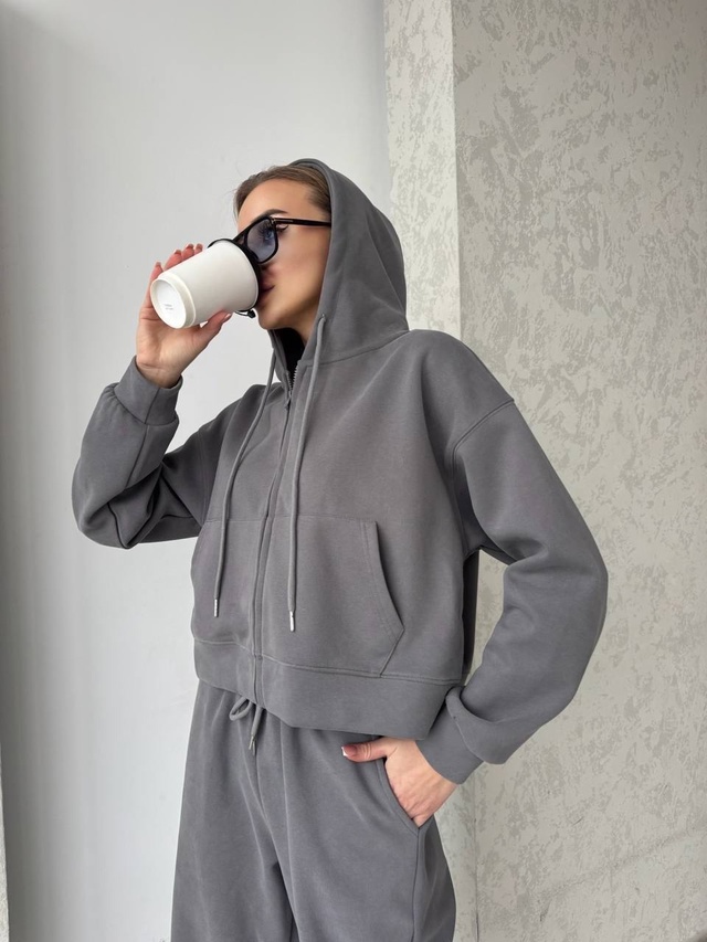 Спортивный костюм 22993830