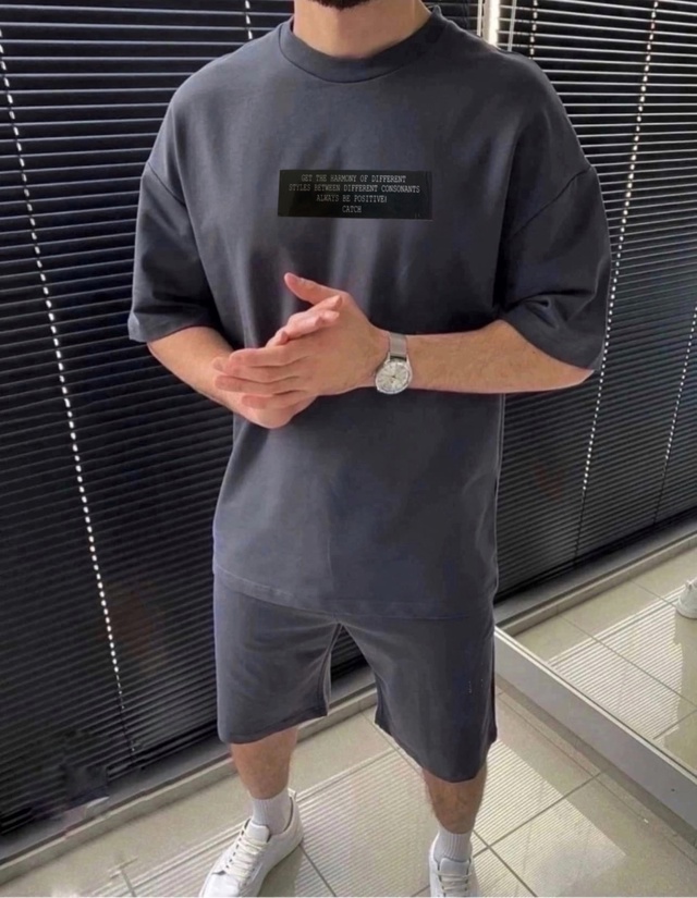 Спортивный костюм 22993795