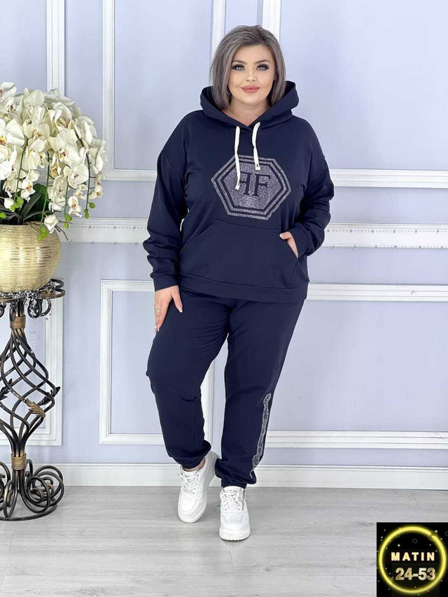 Спортивный костюм 22996614