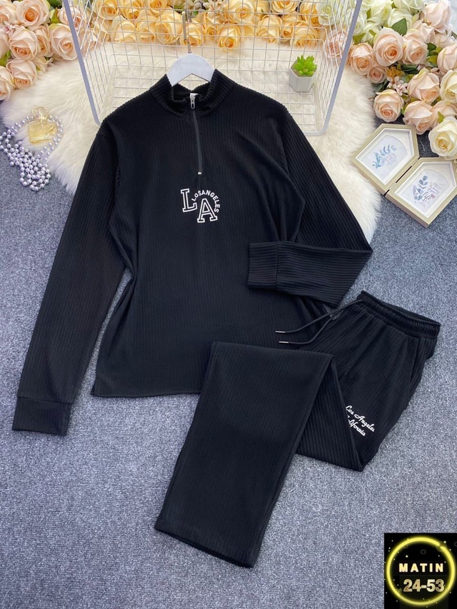 Спортивный костюм 22997926