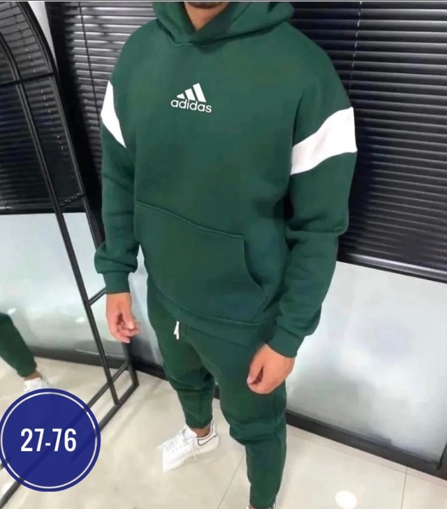 Спортивный костюм 22997216