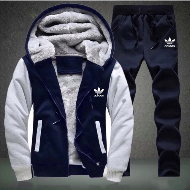 Спортивный костюм 22997390