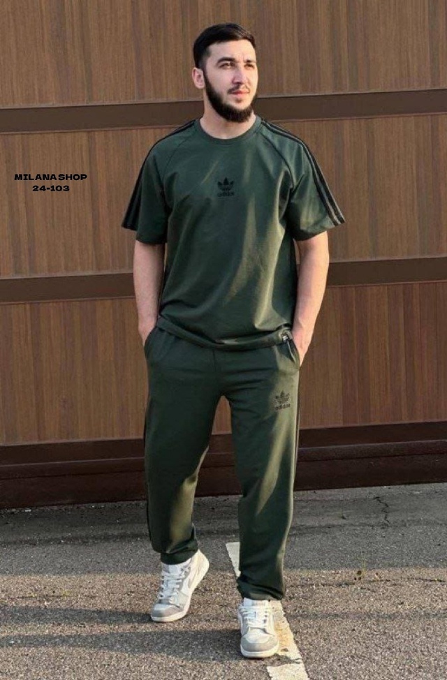 Спортивный костюм 22997601