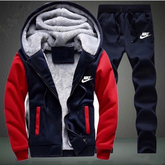 Спортивный костюм 22997390