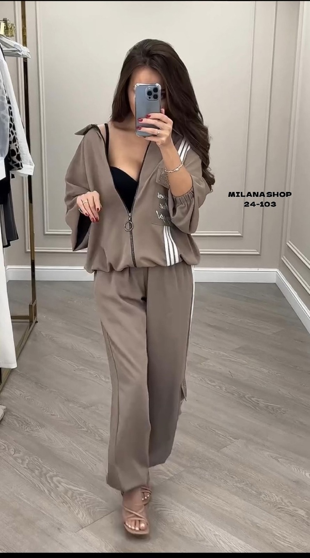 Спортивный костюм 22998669