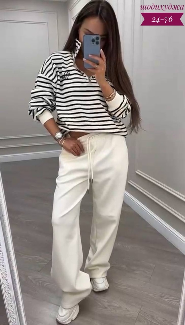 Спортивный костюм 23008517