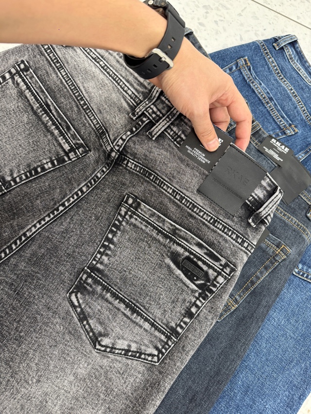 Джинсы 23011336