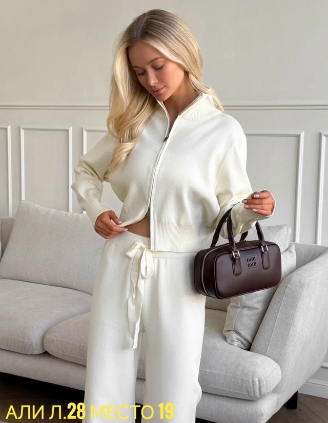 Костюм 23012609