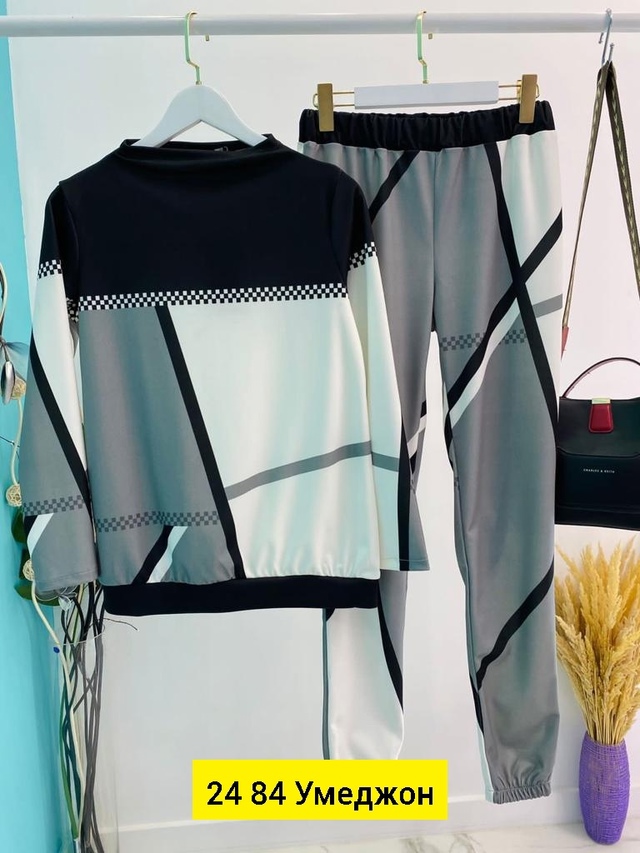 Спортивный костюм 23013467