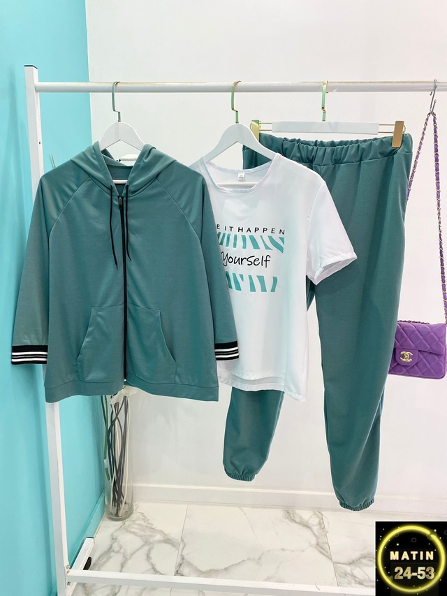 Спортивный костюм 23016573