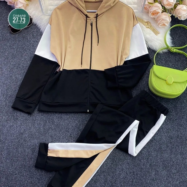 Спортивный костюм 23016553