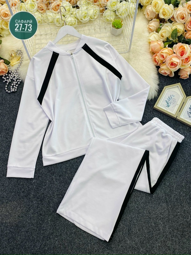 Спортивный костюм 23016547