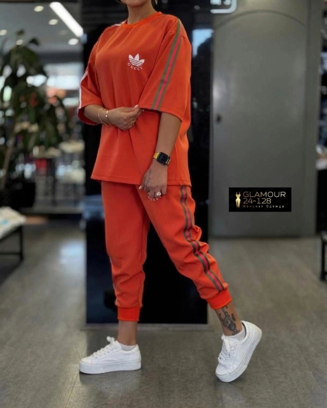 Спортивный костюм 23018112