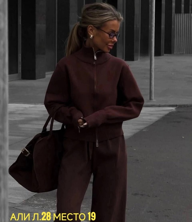 Костюм 23018072