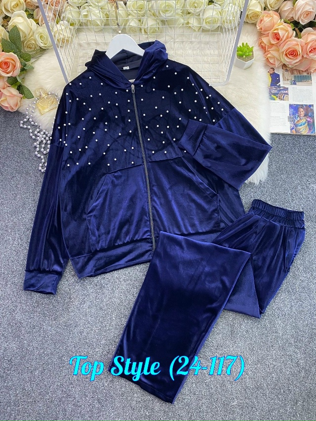 Спортивный костюм 23029194