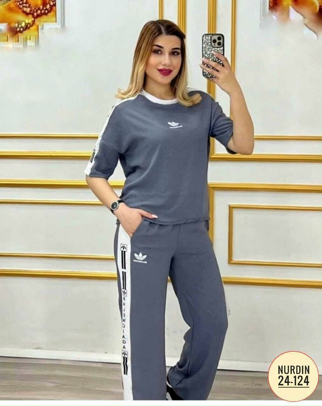 Спортивный костюм 23030632