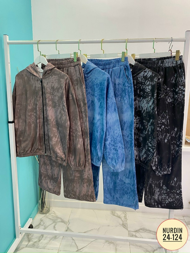 Спортивный костюм 23030714