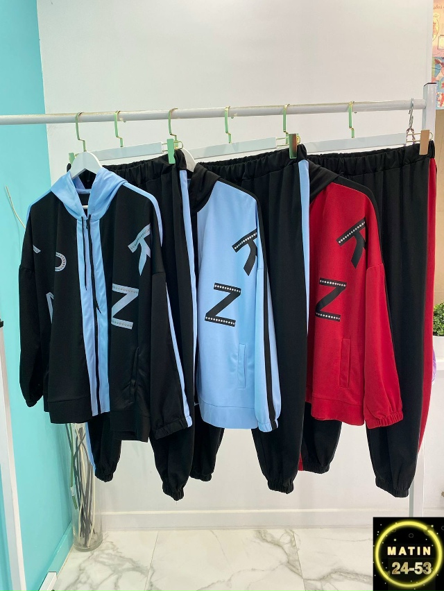 Спортивный костюм 23029618