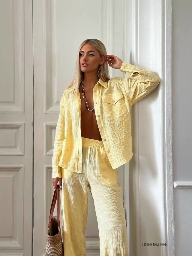 Спортивный костюм 23036287