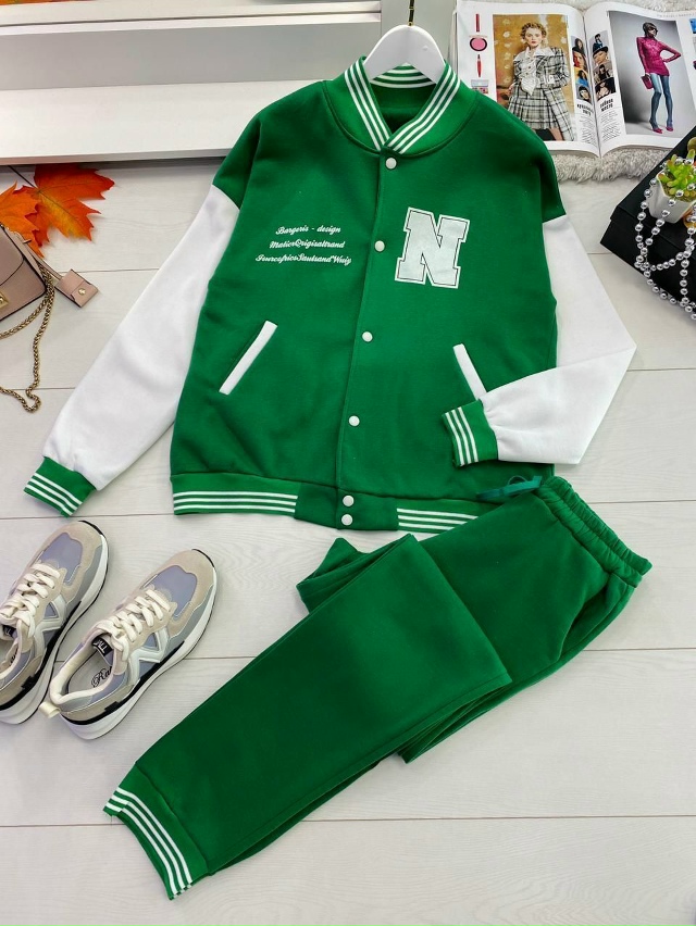 Спортивный костюм 23044748