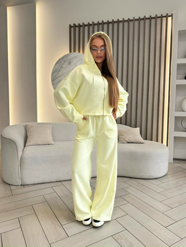 Спортивный костюм 23045030