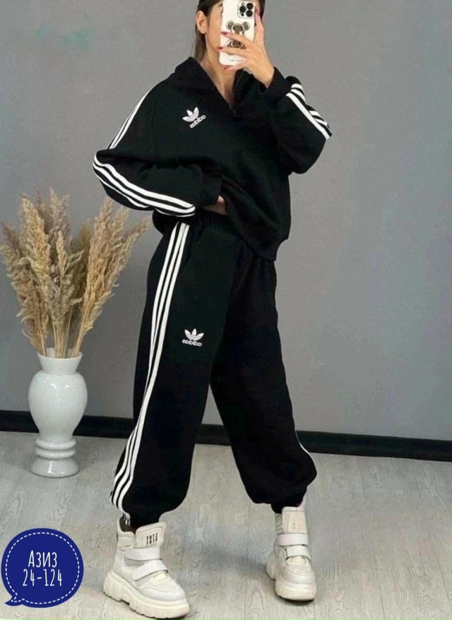 Спортивный костюм 23048833