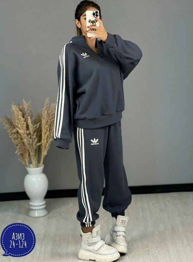 Спортивный костюм 23048833