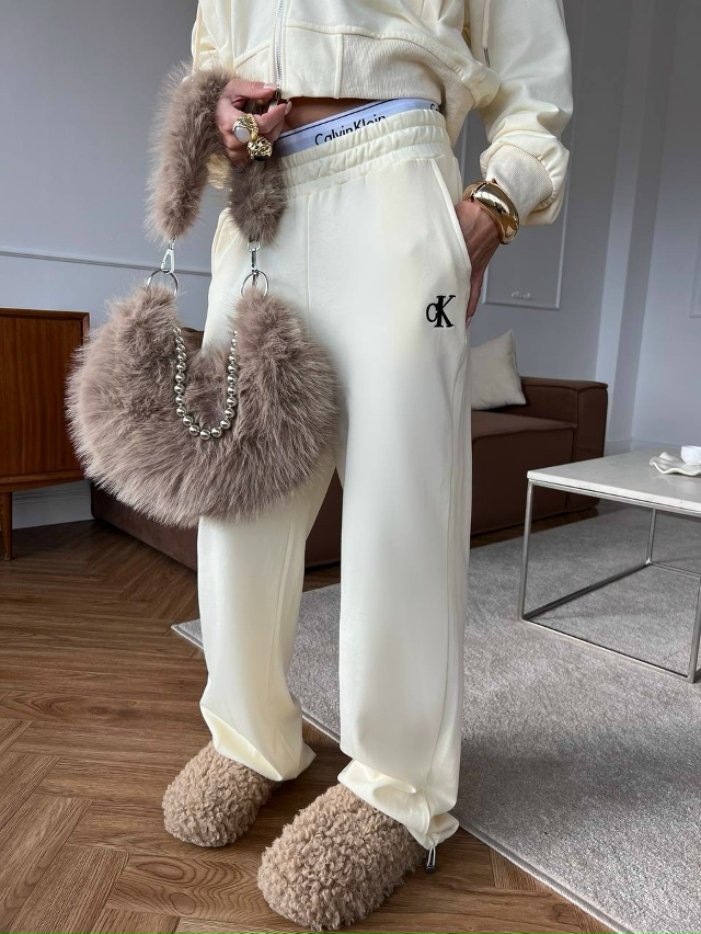 Костюм 23049910