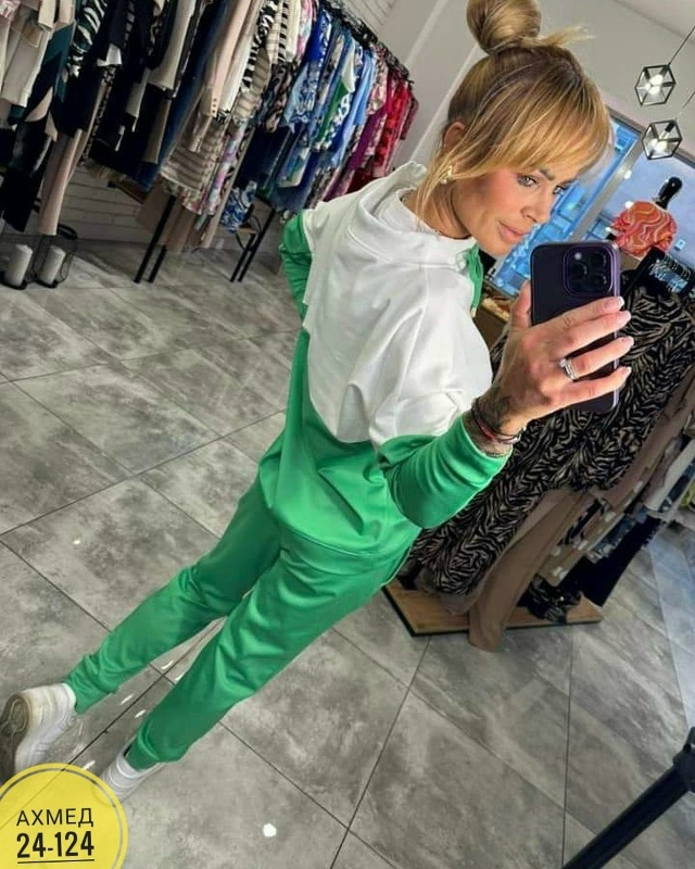 Спортивный костюм 23049243