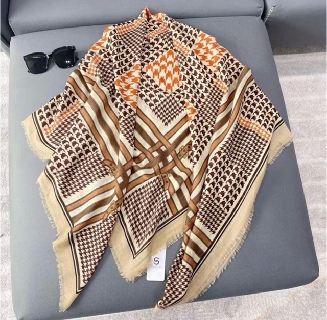 Платок 23052906