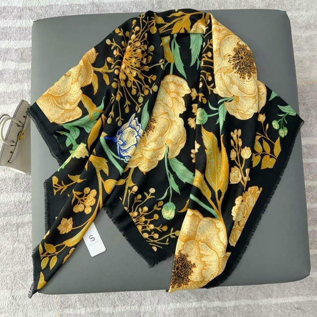 Платок 23052909