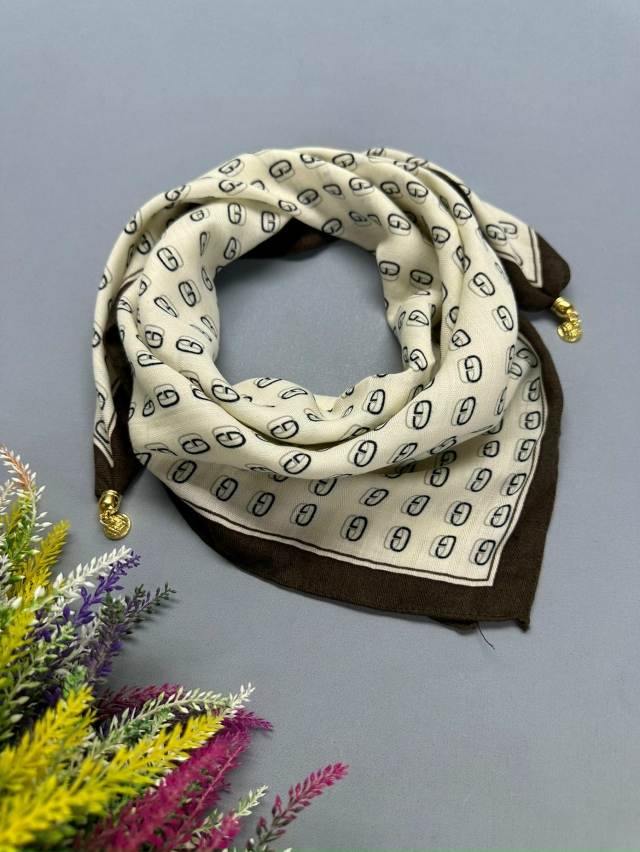 Платок 23054350