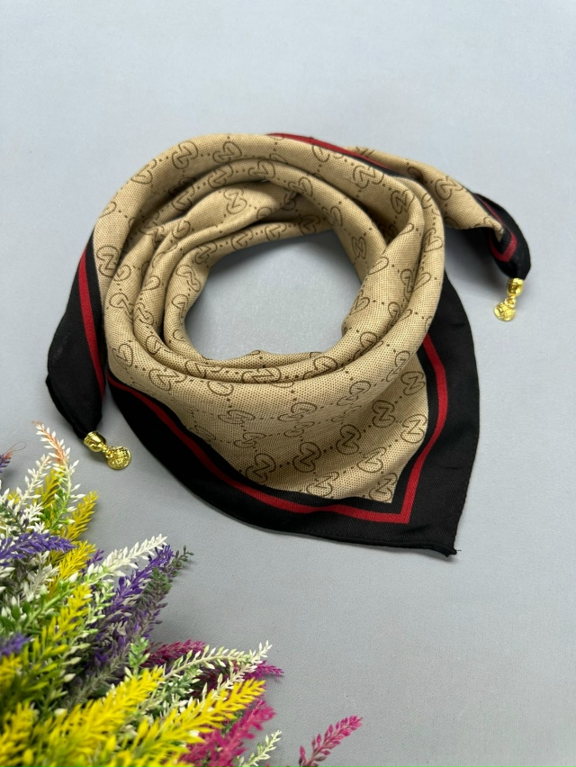 Платок 23054350