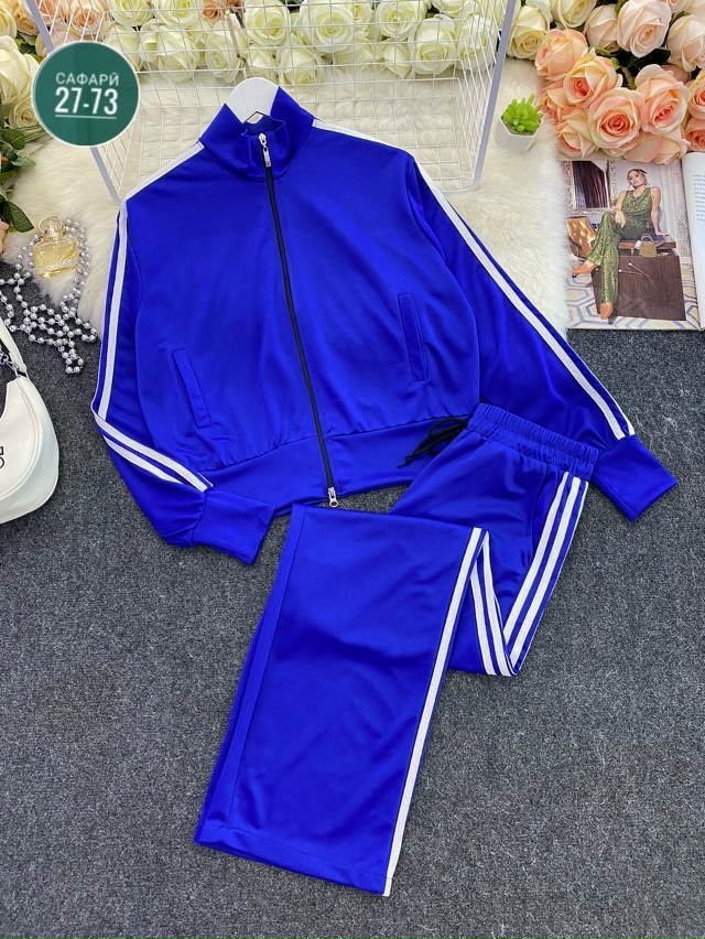 Спортивный костюм 23057701